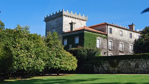 Pazo Museo de Quiñones de León Pazo Museo de Quiñones de León