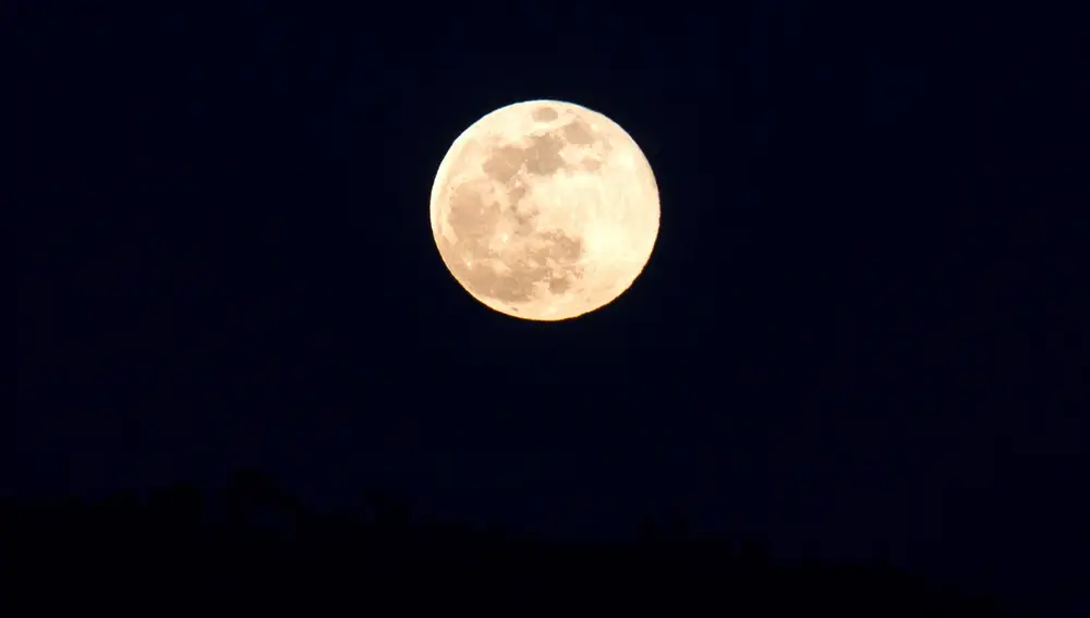 La Superluna sobre Galicia La Superluna sobre Galicia