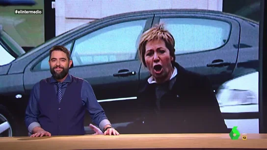 Dani Mateo homenajea a Celia Villalobos repasando sus "mejores momentos": "Es un día muy duro para todos menos para su chófer" Dani Mateo homenajea a Celia Villalobos repasando sus "mejores momentos": "Es un día muy duro para todos menos para su chófer"