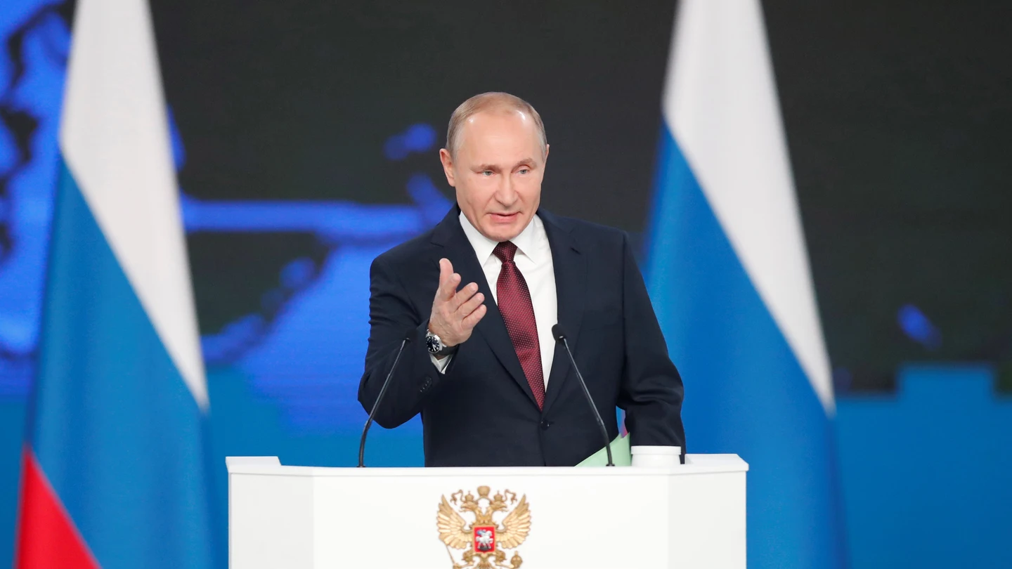 El presidente ruso, Vladimir Putin, presenta su informe anual sobre el estado de la nación ante el Parlamento en Moscú (Rusia). El presidente ruso, Vladimir Putin, presenta su informe anual sobre el estado de la nación ante el Parlamento en Moscú (Rusia).