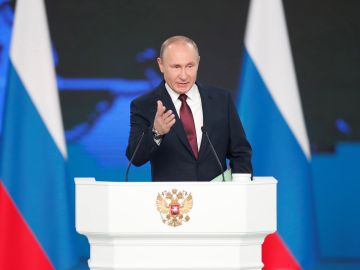 El presidente ruso, Vladimir Putin, presenta su informe anual sobre el estado de la nación ante el Parlamento en Moscú (Rusia). El presidente ruso, Vladimir Putin, presenta su informe anual sobre el estado de la nación ante el Parlamento en Moscú (Rusia).