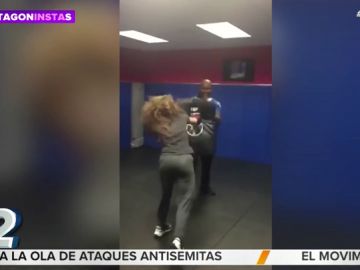 Shakira boxea con la Policía de Miami Shakira boxea con la Policía de Miami