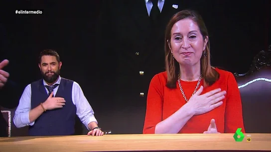 La emotiva despedida de Dani Mateo a los diputados del Congreso: "Es como la Casa de Gran Hermano, se pelean cada cinco minutos" La emotiva despedida de Dani Mateo a los diputados del Congreso: "Es como la Casa de Gran Hermano, se pelean cada cinco minutos"