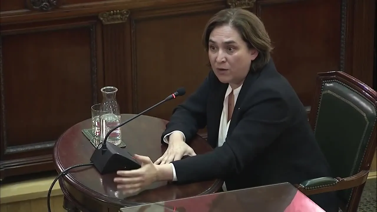 La alcaldesa de Barcelona, Ada Coulau, en el juicio del 'procés' La alcaldesa de Barcelona, Ada Coulau, en el juicio del 'procés'