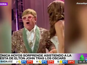Mónica Hoyos sorprende asistiendo a la fiesta de Elthon John tras los Oscar Mónica Hoyos sorprende asistiendo a la fiesta de Elthon John tras los Oscar