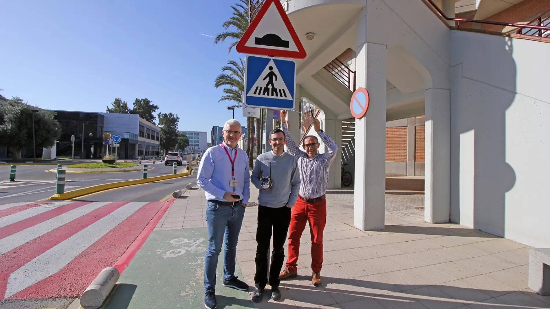 Nuevo sistema de comunicacion entre las senales viarias y los vehiculos
