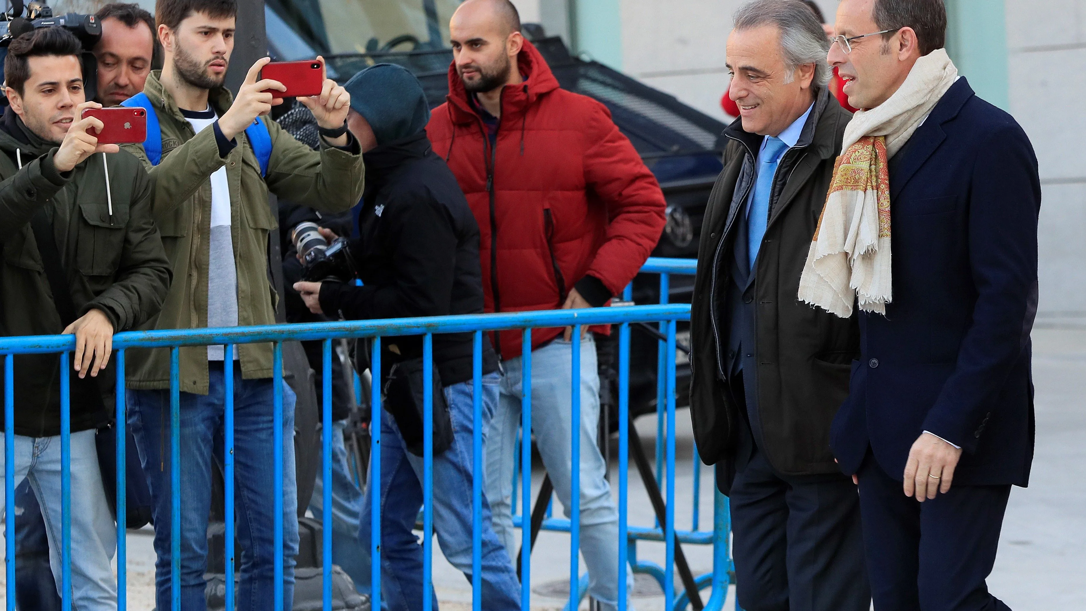 Sandro Rosell llega junto a su abogado a la Audiencia Nacional