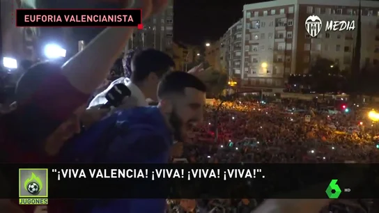 Fiesta total en Valencia tras alcanzar la final de Copa del Rey: "¡Illa, illa, illa, nos vamos a Sevilla!" Fiesta total en Valencia tras alcanzar la final de Copa del Rey: "¡Illa, illa, illa, nos vamos a Sevilla!"