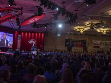 Imagen de Trump hablando en la conferencia de Acción Política Conservadora, en EEUU Imagen de Trump hablando en la conferencia de Acción Política Conservadora, en EEUU