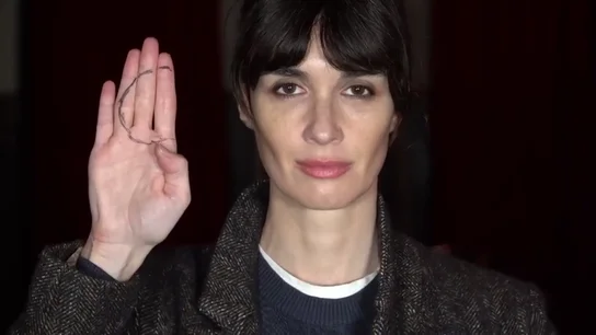 Alejandro Sanz, Pau Gasol o Paz Vega llaman en un vídeo a "romper el círculo" de la pobreza infantil Alejandro Sanz, Pau Gasol o Paz Vega llaman en un vídeo a "romper el círculo" de la pobreza infantil