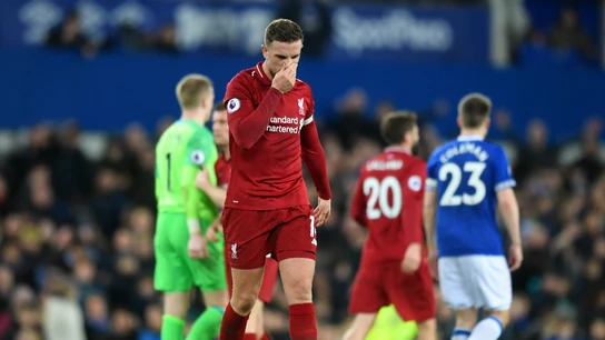 Jordan Henderson se lamenta Jordan Henderson se lamenta