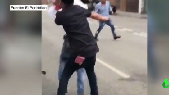 El hombre asesinado en Cornell&aacute; hab&iacute;a apu&ntilde;alado a dos personas en una reyerta