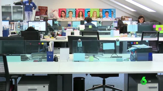 Comentarios sexistas y tocamientos: así es el acoso sexual que sufren muchas mujeres en el trabajo sin que la empresa actúe Comentarios sexistas y tocamientos: así es el acoso sexual que sufren muchas mujeres en el trabajo sin que la empresa actúe