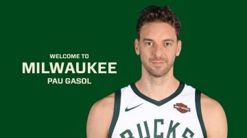 Pau Gasol presentado como jugador de los Milwaukee Bucks