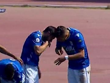 La polémica celebración de dos jugadores del Melilla La polémica celebración de dos jugadores del Melilla