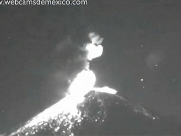 Increíbles imágenes de las explosiones de lava del volcán mexicano Popocatépel Increíbles imágenes de las explosiones de lava del volcán mexicano Popocatépel