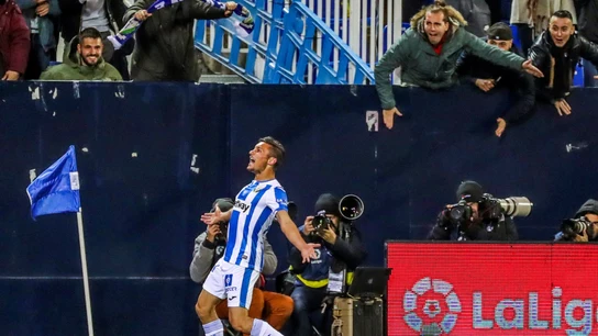 Óscar celebra su gol contra el Levante Óscar celebra su gol contra el Levante