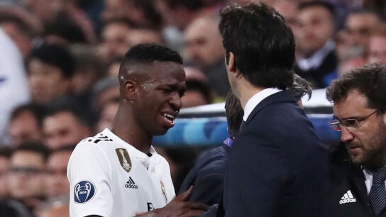 Vinicius se marcha llorando del partido contra el Ajax