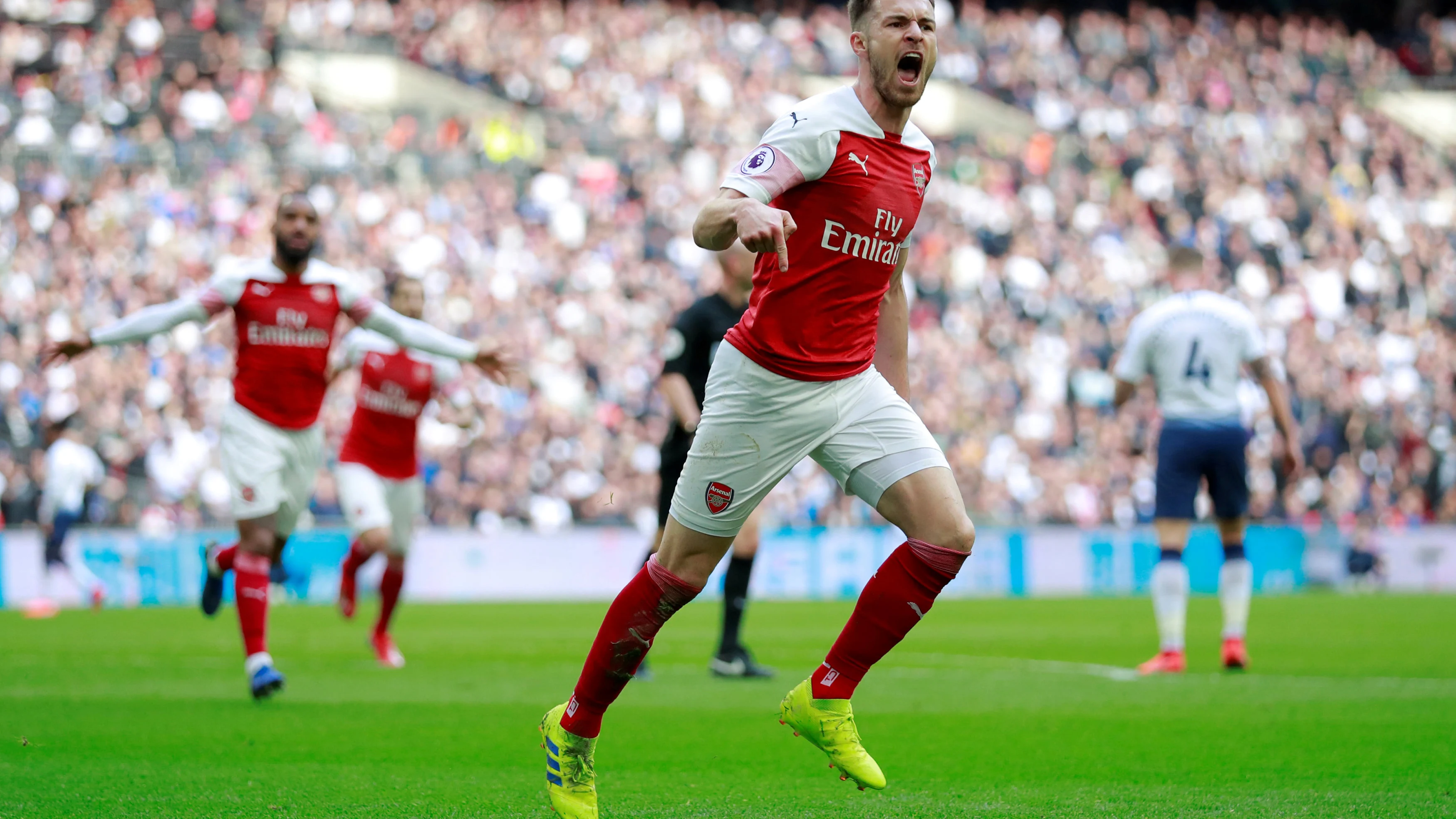 Aaron Ramsey celebra su gol ante el Tottenham