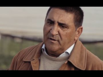 Así habla un empresario fresero sobre las temporeras: "Hay que tenerlas muy bien concienciadas para que yo pueda tener éxito" Así habla un empresario fresero sobre las temporeras: "Hay que tenerlas muy bien concienciadas para que yo pueda tener éxito"