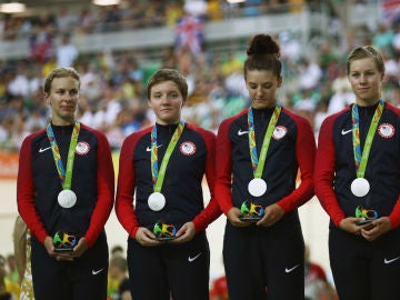 Kelly Catlin, segunda por la izquierda en la imagen Kelly Catlin, segunda por la izquierda en la imagen