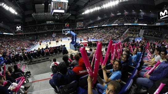 Momento del partido entre Estudiantes y Magec Tias Momento del partido entre Estudiantes y Magec Tias