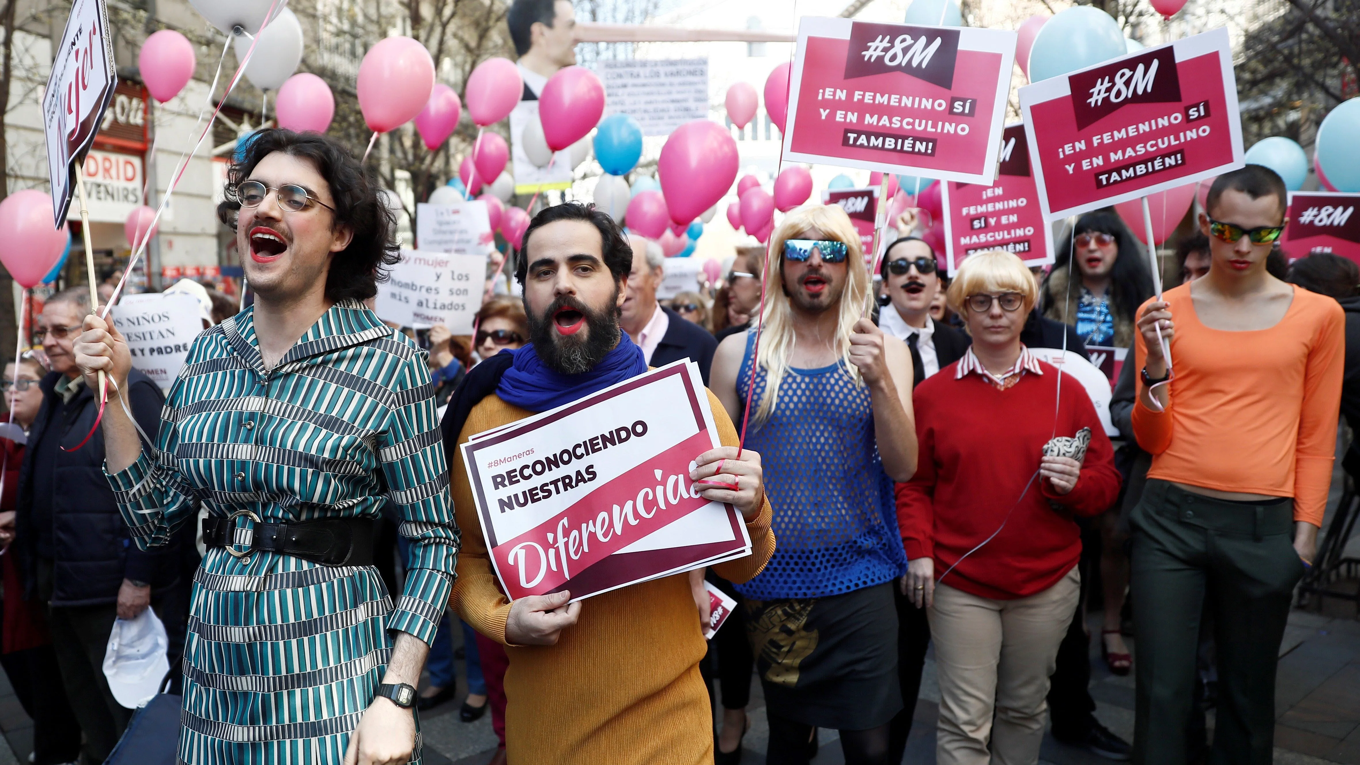 Un momento de la manifestación convocada por la plataforma "Women of the World"