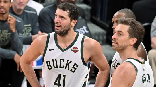 Miortic y Gasol, juntos en pista con los Bucks Miortic y Gasol, juntos en pista con los Bucks