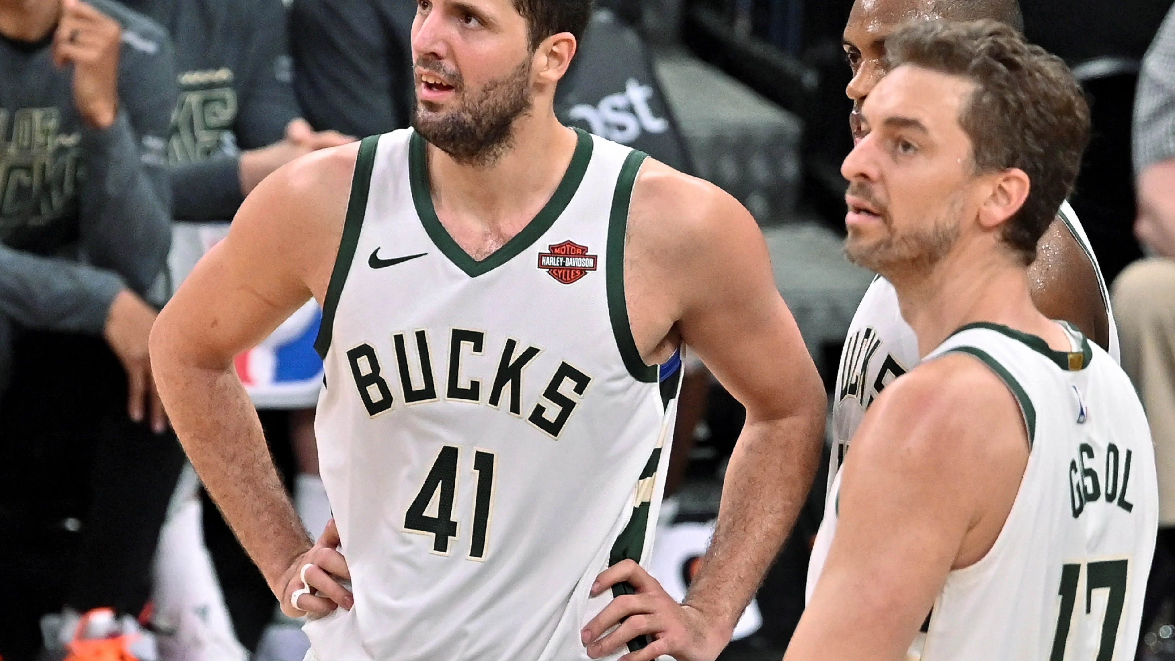 Miortic y Gasol, juntos en pista con los Bucks