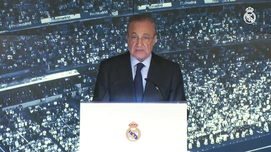 Florentino Pérez, a Zidane: "Cuando te lo ofrecimos hace cinco días, mostraste una vez más tu lealtad" Florentino Pérez, a Zidane: "Cuando te lo ofrecimos hace cinco días, mostraste una vez más tu lealtad"