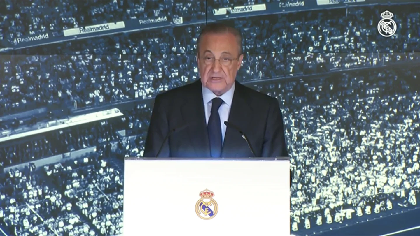 Florentino Pérez, a Zidane: "Cuando te lo ofrecimos hace cinco días, mostraste una vez más tu lealtad" Florentino Pérez, a Zidane: "Cuando te lo ofrecimos hace cinco días, mostraste una vez más tu lealtad"