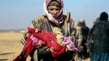 Familias huyen de la República Árabe Siria​-