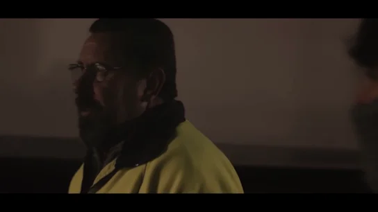 Un vigilante de seguridad habla del "riesgo" de su trabajo: "No me paseo entre los camiones porque puede haber alguien escondido y darte un talegazo" Un vigilante de seguridad habla del "riesgo" de su trabajo: "No me paseo entre los camiones porque puede haber alguien escondido y darte un talegazo"