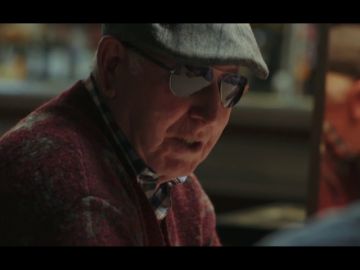 Jordi Évole se encuentra en un bar de carretera con la historia del abuelo de un canterano del Real Madrid Jordi Évole se encuentra en un bar de carretera con la historia del abuelo de un canterano del Real Madrid