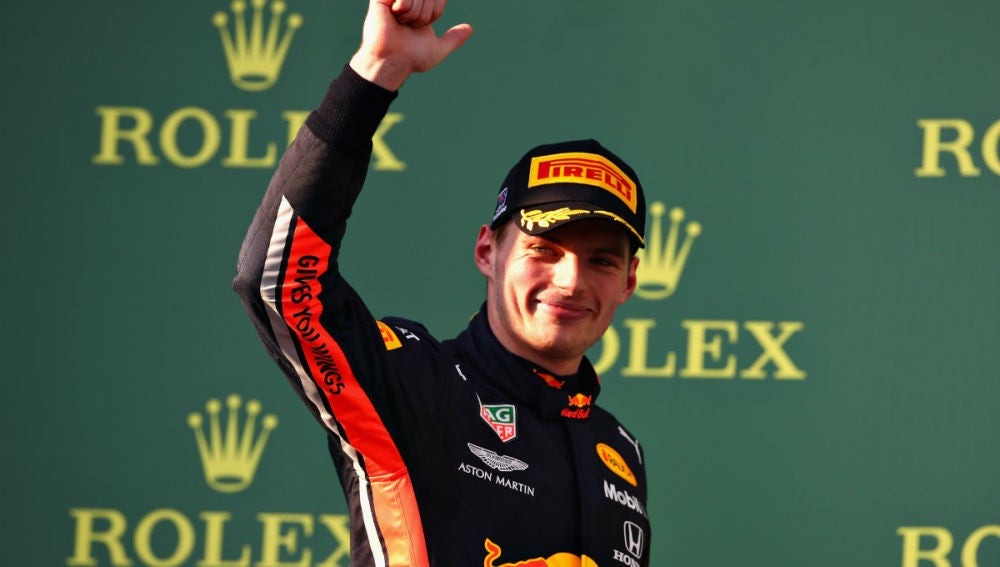 Verstappen, en el podio de Australia