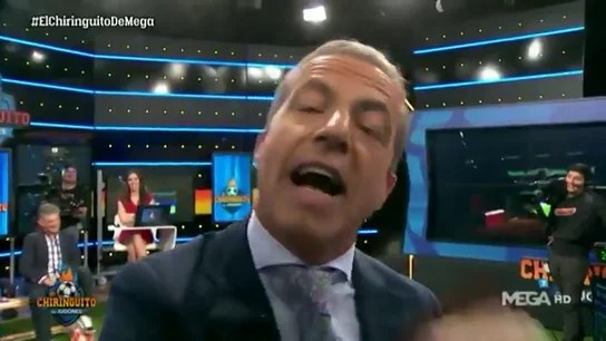 Cristóbal Soria responde al 'apragar la luz' de Joaquín tras el partidazo de Messi contra el Betis Cristóbal Soria responde al 'apragar la luz' de Joaquín tras el partidazo de Messi contra el Betis