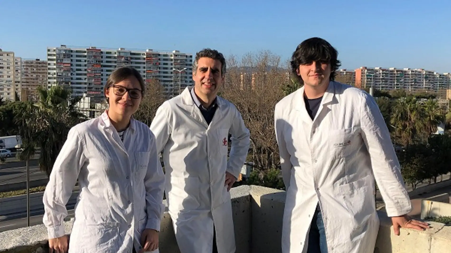 Los investigadores Margalida Rosselló-Tortella, Manel Esteller y Pere Llinàs-Arias.