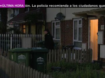 Detenido por golpear y apuñalar a joven mientras le gritaba insultos racistas Detenido por golpear y apuñalar a joven mientras le gritaba insultos racistas