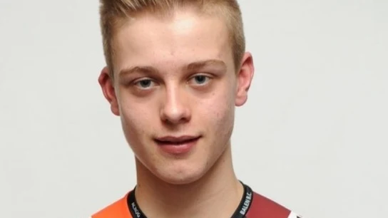 Stef Loos, el ciclista belga de 19 años que fallecía tras ser arrollado por una furgoneta Stef Loos, el ciclista belga de 19 años que fallecía tras ser arrollado por una furgoneta