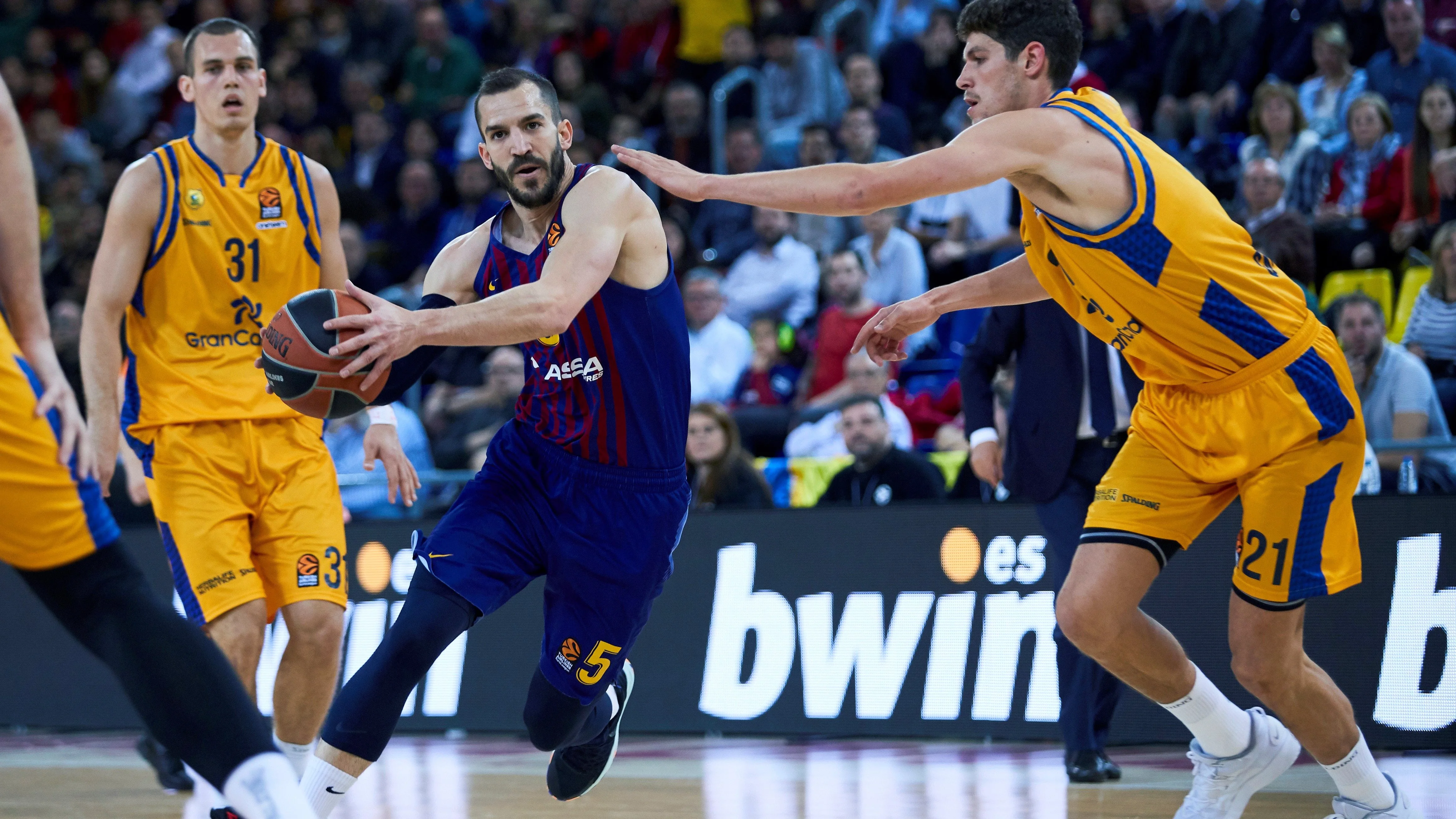 Pau Ribas, en acción ante el Herbalife Gran Canaria