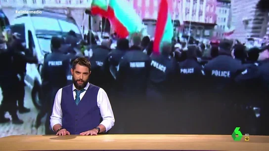 La solución de Dani Mateo para evitar que el gas pimienta se vuelva en contra de la policía: "No dispersa a los manifestantes pero les deja un buen cardado" La solución de Dani Mateo para evitar que el gas pimienta se vuelva en contra de la policía: "No dispersa a los manifestantes pero les deja un buen cardado"