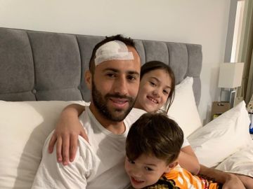 Ospina, con su familia Ospina, con su familia