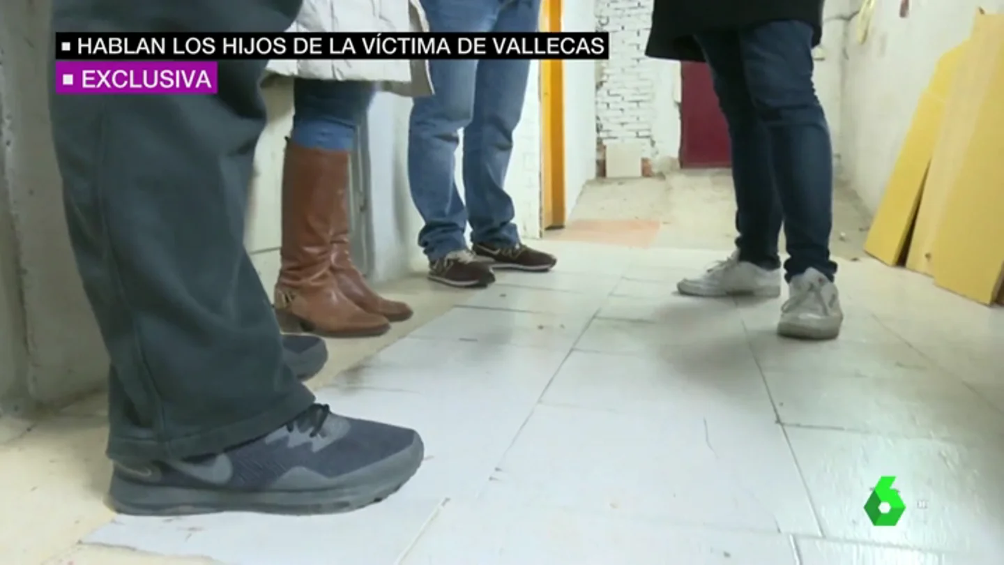 El testimonio de los hijos del hombre apuñalado en Vallecas: "Mi padre me ha dado dos veces la vida" El testimonio de los hijos del hombre apuñalado en Vallecas: "Mi padre me ha dado dos veces la vida"