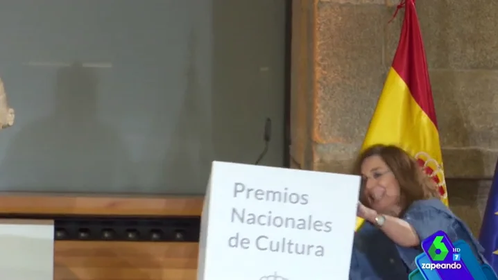 una surrealista caída: las anécdotas de los Premios Nacionales de Cultura una surrealista caída: las anécdotas de los Premios Nacionales de Cultura