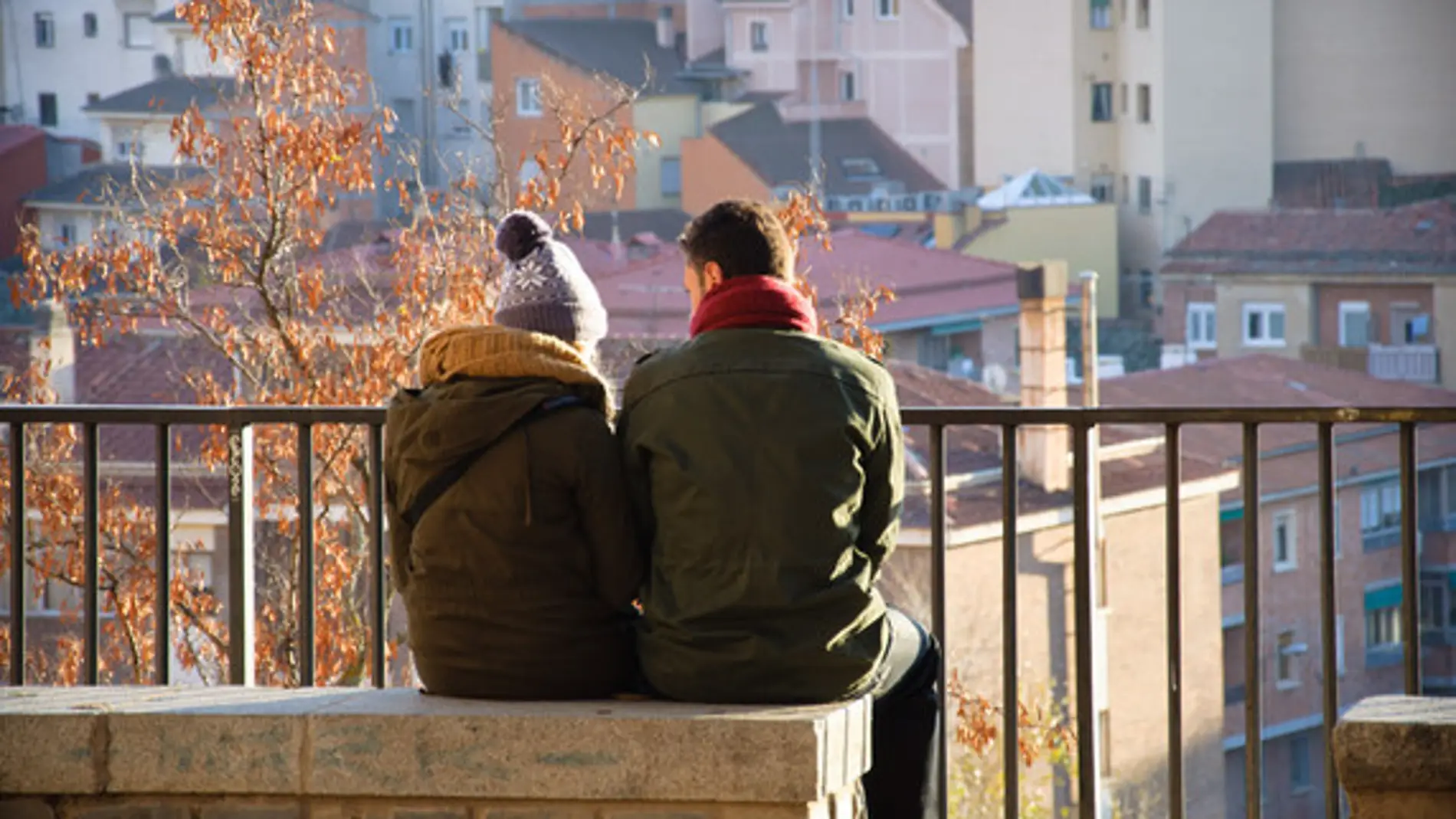 La pareja se ve afectada por la simulación de emociones en el trabajo. / David Fernández.