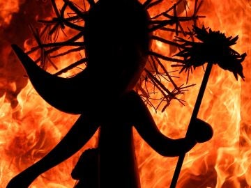 La Nit de la Cremà pone fin a las Fallas La Nit de la Cremà pone fin a las Fallas