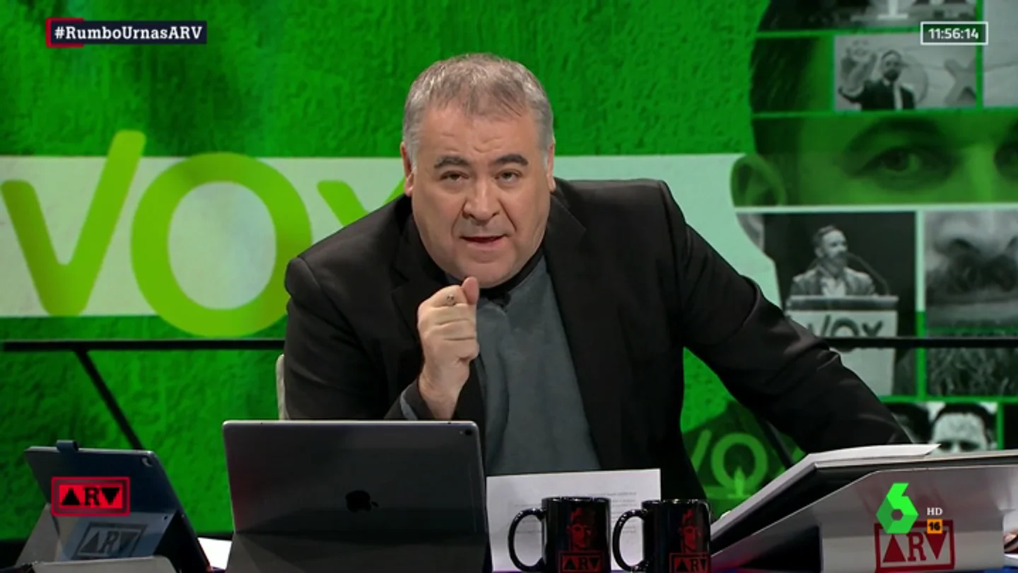 La respuesta de Ferreras a la homofobia de Fernando Paz (Vox): "El hijo homosexual debería ayudarle a él" La respuesta de Ferreras a la homofobia de Fernando Paz (Vox): "El hijo homosexual debería ayudarle a él"