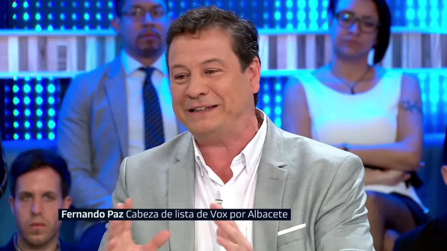 Fernando Paz (Vox) Fernando Paz (Vox) se reafirma en su homofobia: "Una pareja gay con un niño no es una familia natural"