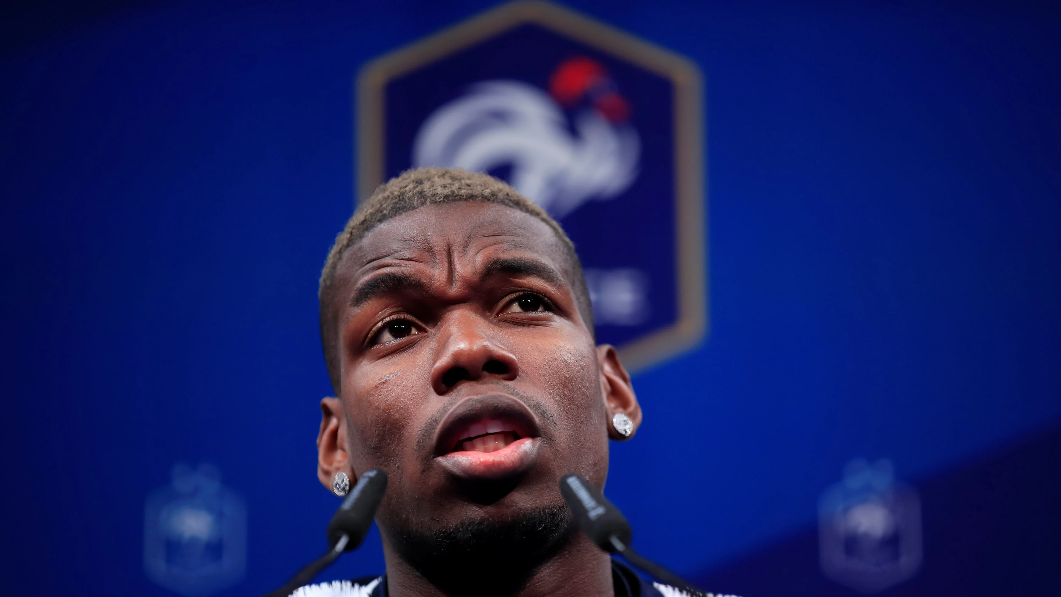 Pogba habla con los medios de comunicación Pogba habla con los medios de comunicación