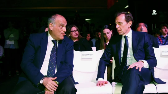 Javier Tebas conversa con Butragueño en un acto en Madrid Javier Tebas conversa con Butragueño en un acto en Madrid